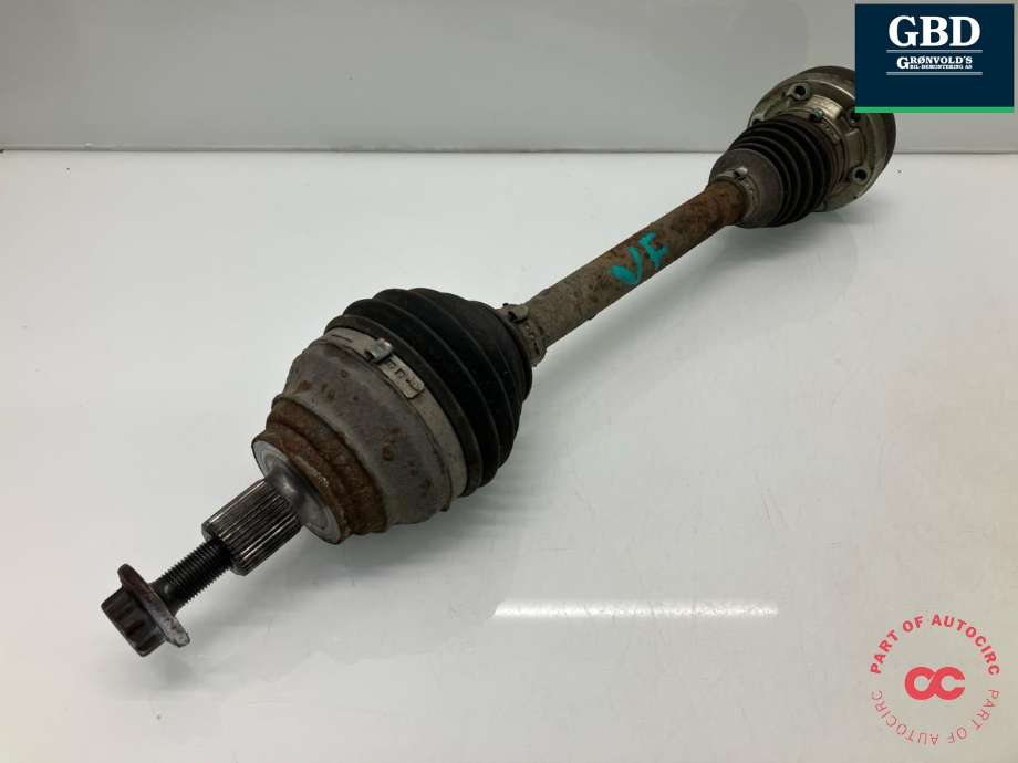 Drivaksel venstre foran, diesel/manuell til VW Touran 2015-2021 (Type II) (3Q0 407 271 AR|3Q0 407 761 DX|)