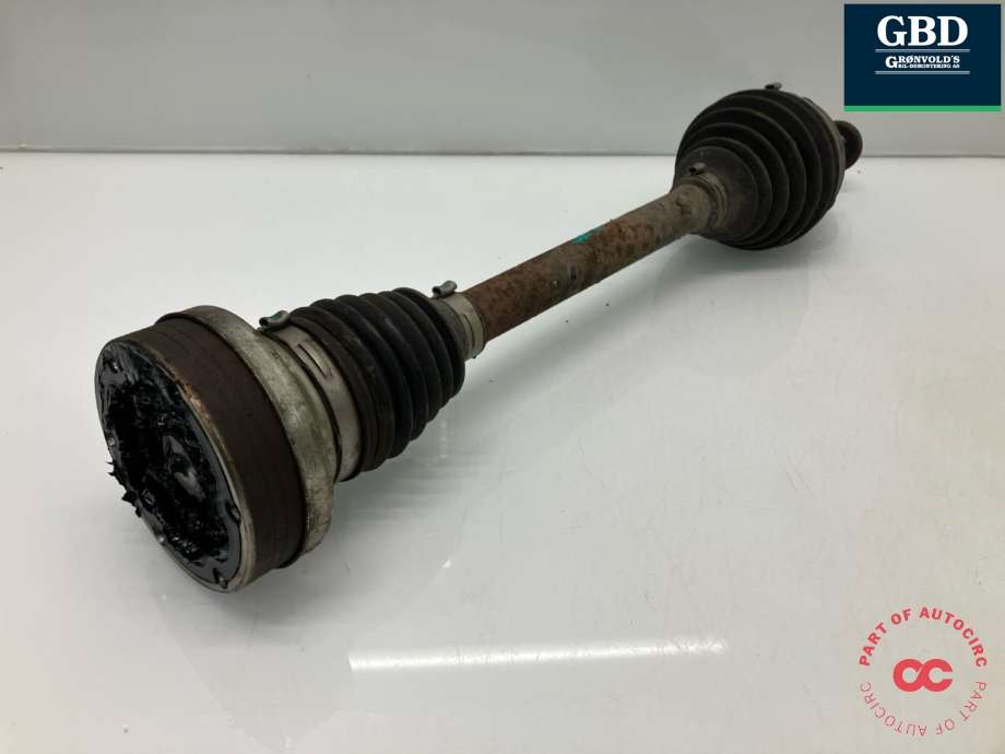 Drivaksel venstre foran, diesel/manuell til VW Touran 2015-2021 (Type II) (3Q0 407 271 AR|3Q0 407 761 DX|)