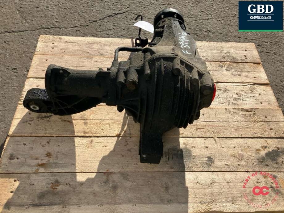 Kardang klokke foran til Mercedes ML 2005-2011 (W164) (W164) (A 164 330 21 02|)