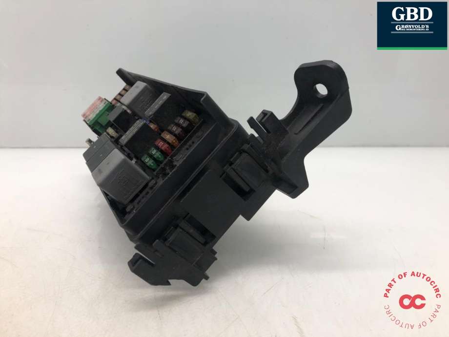 Sikringsboks bagasjerom til Mercedes ML 2005-2011 (W164) (W164) (A 164 690 20 25|A 164 690 19 25|A1645400272)