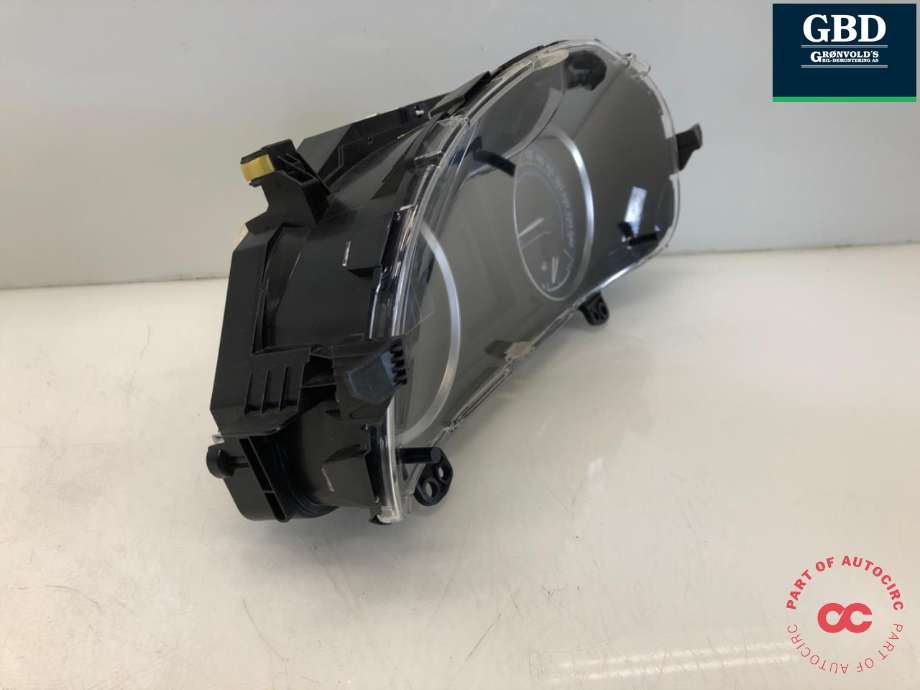 Instrumentpanel til Toyota Auris 2013-2015 (Type II, Fase 1)  (838000ZW31|838000ZW30|)