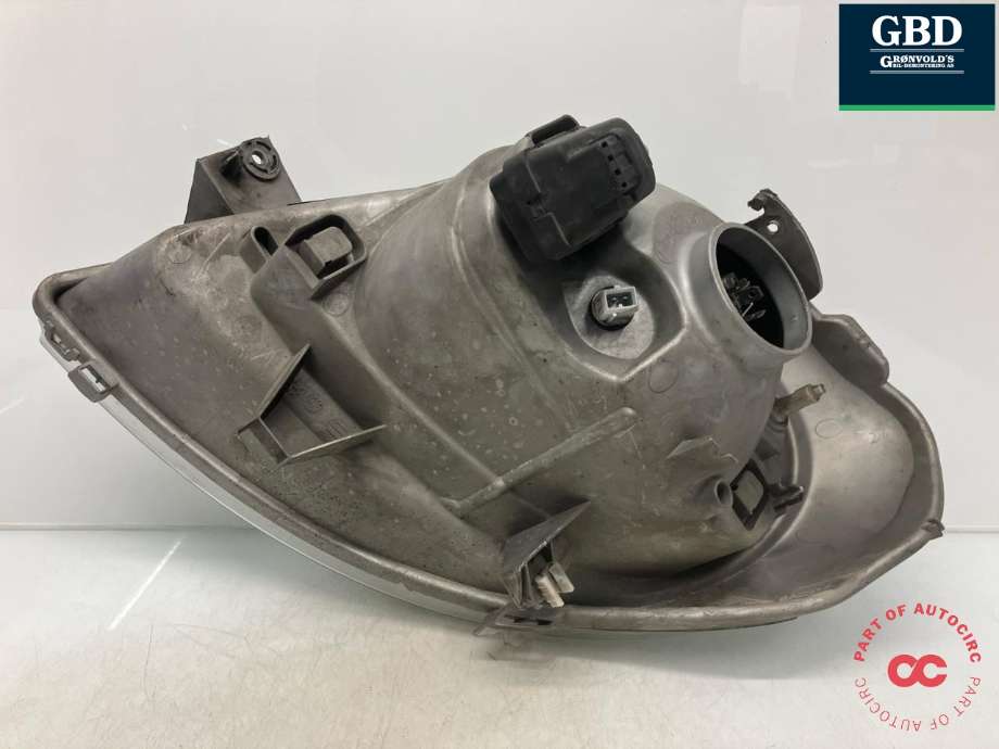 Frontlykt høyre halogen til Opel Vivaro A 2001-2006 (VALEO|91165720|7700311372|)