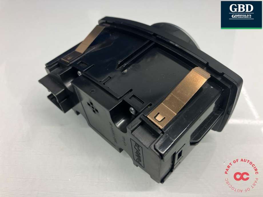 Bryter lys til Ford Focus, electric 2012-2018  (2044625|F1ET-13A024-CB|)