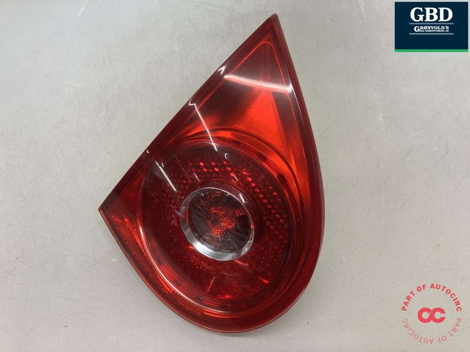 Baklykt venstre indre til VW Golf V, Combi 2003-2008  (1K6 945 093 E|028500102|)