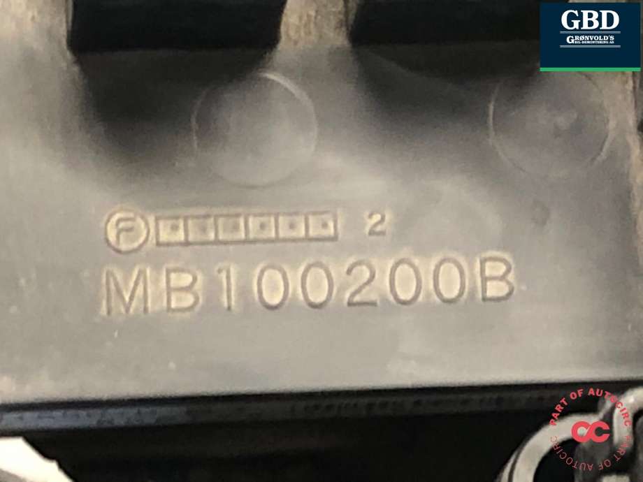 Sikringsboks motorrom til Subaru Legacy 2009-2015  (82241AG060|MB100200B|)
