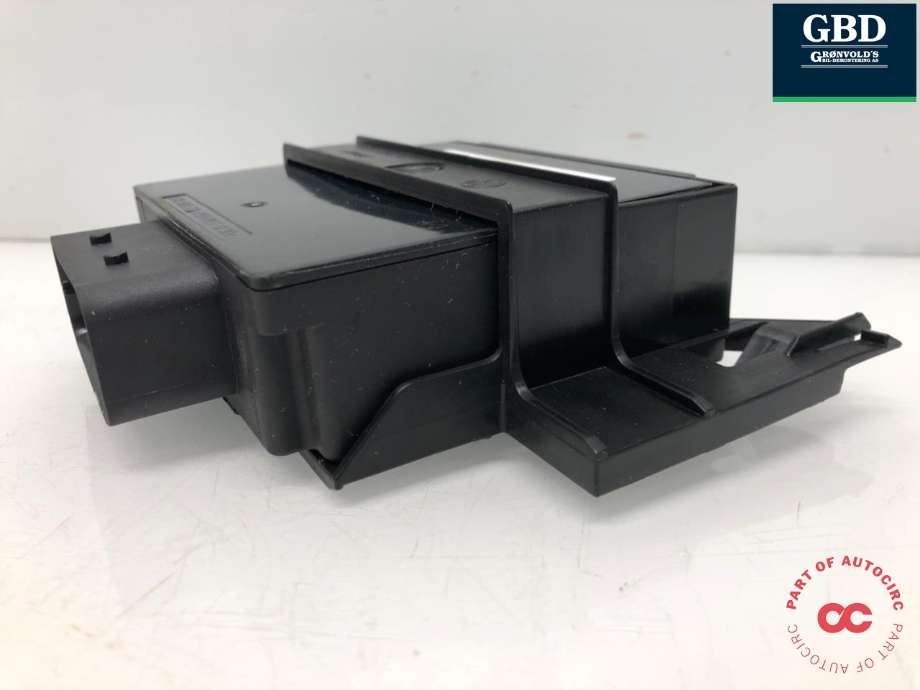 Styreenhet diverse til VW Transporter / Caravelle 2015-2019 (T6) (T6) (3AA 919 041 A|)