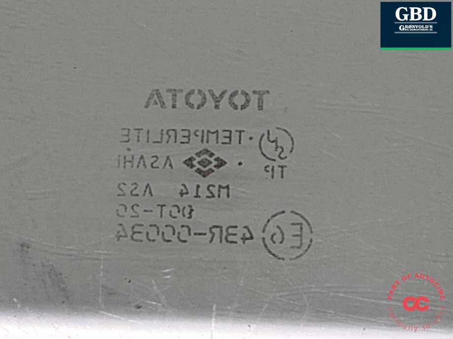 Siderute høyre foran til Toyota Hiace 2001-2006 (Fase 2)  (6810126150|)