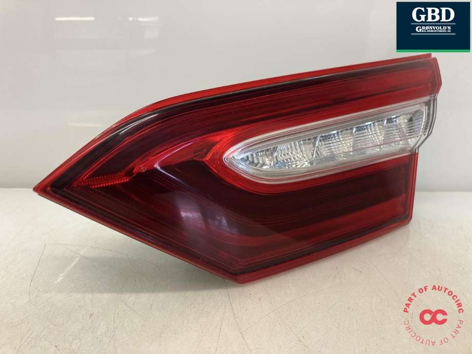 Baklykt høyre indre til Toyota Camry 2019-->> (8158033340|)
