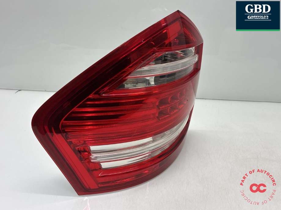 Baklykt venstre til Mercedes GL 2006-2012 (X164) (X164) (A 164 820 33 64|)