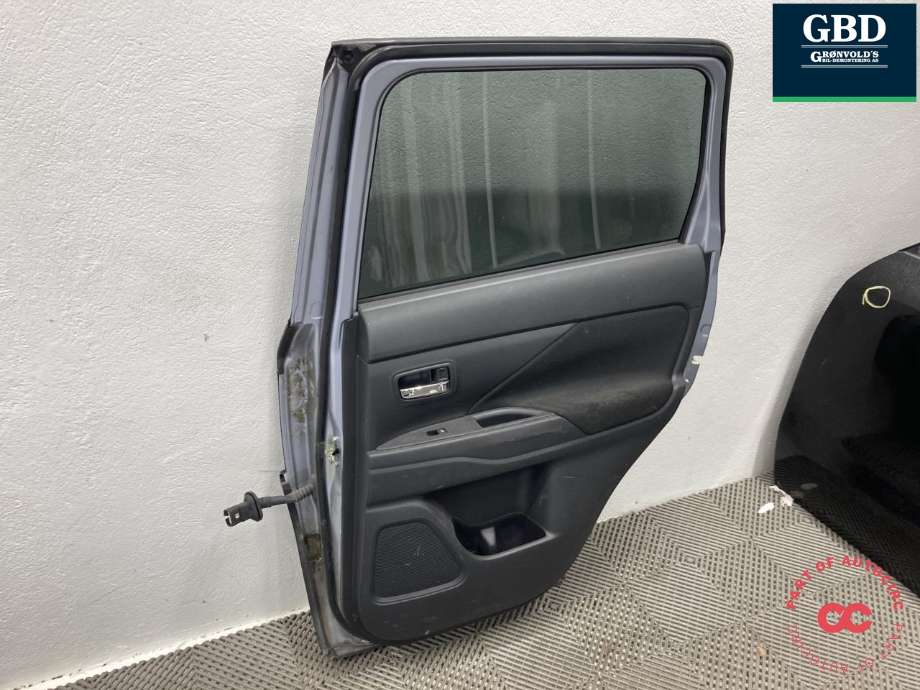 Dør høyre bak til Mitsubishi Outlander 2015-->> (Type III, Fase 2) (5730B558|)