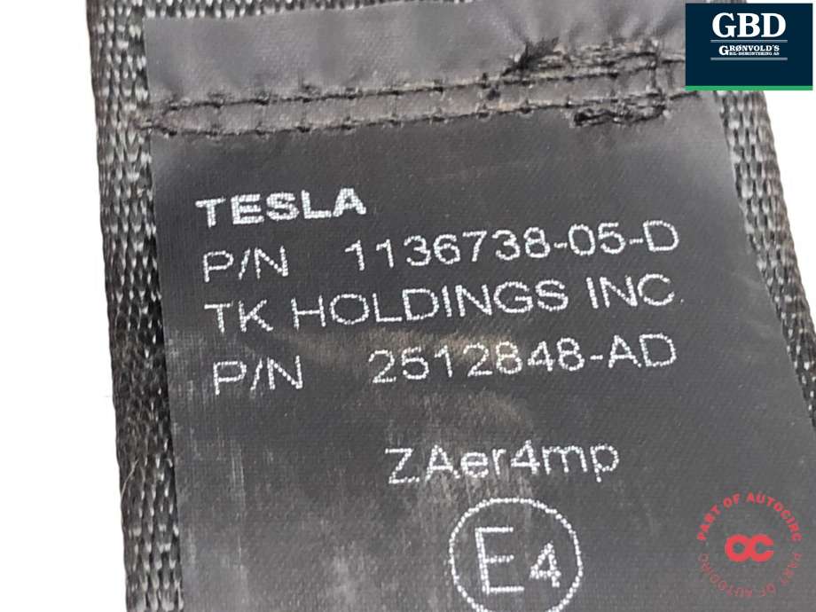 Sikkerhetsbelte foran høyre til Tesla Model X 2016-->> (1136738-05-D|1136738-05-E|)