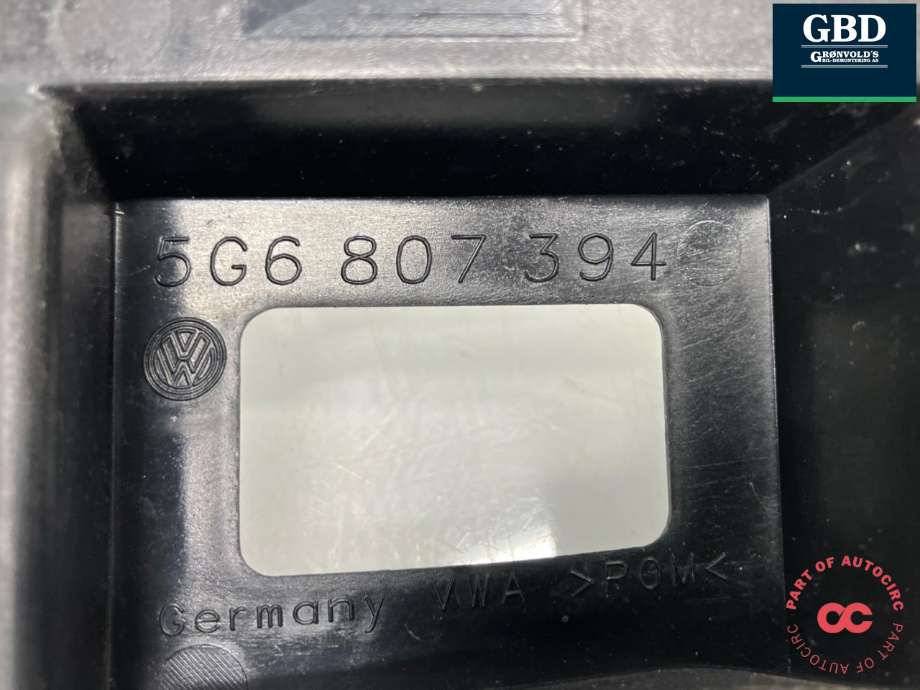Støtfanger bak feste til VW Golf VII 2012-2017 (Fase 1) (5G6 807 394|)