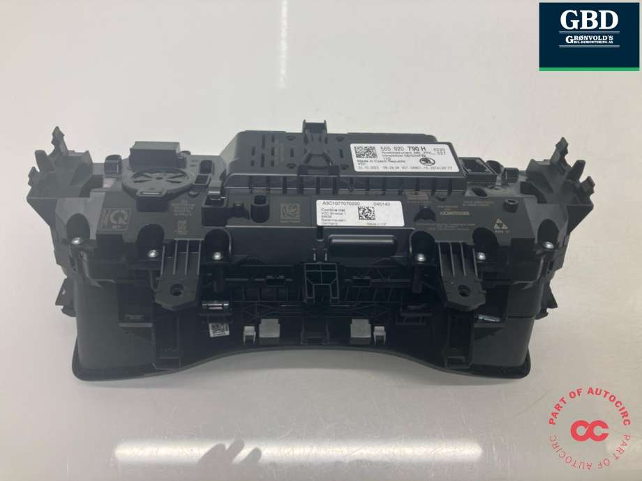Instrumentpanel til Škoda Kodiaq 2017-->>  (565 920 790 H|)