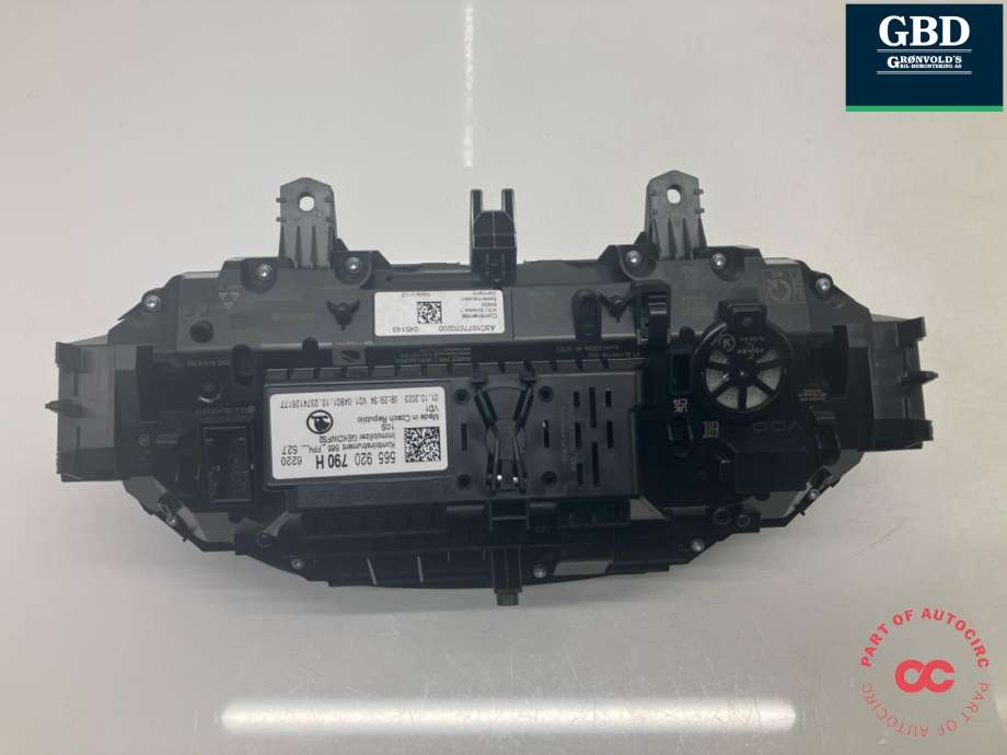 Instrumentpanel til Škoda Kodiaq 2017-->>  (565 920 790 H|)