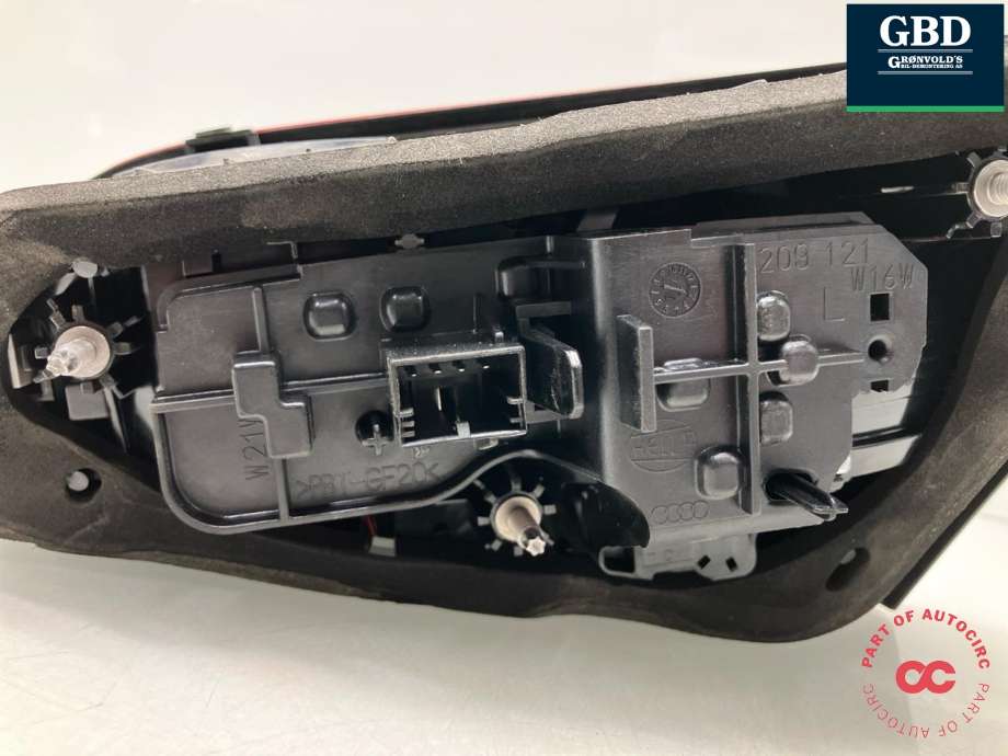 Baklykt venstre indre til Audi A3 2016-2020 (Type III, Fase 2) (8V4 945 075|)