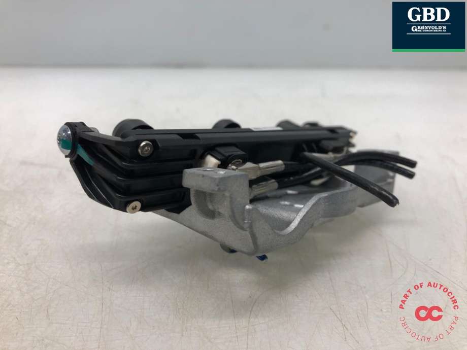 Parkeringskamera foran til Tesla Model 3 2018-2023 (Fase 1)  (1143746-01-E|1143746-00-D | 1143746-01-D |1143746-00-E|1143746-01-F | 1143746-01-G)
