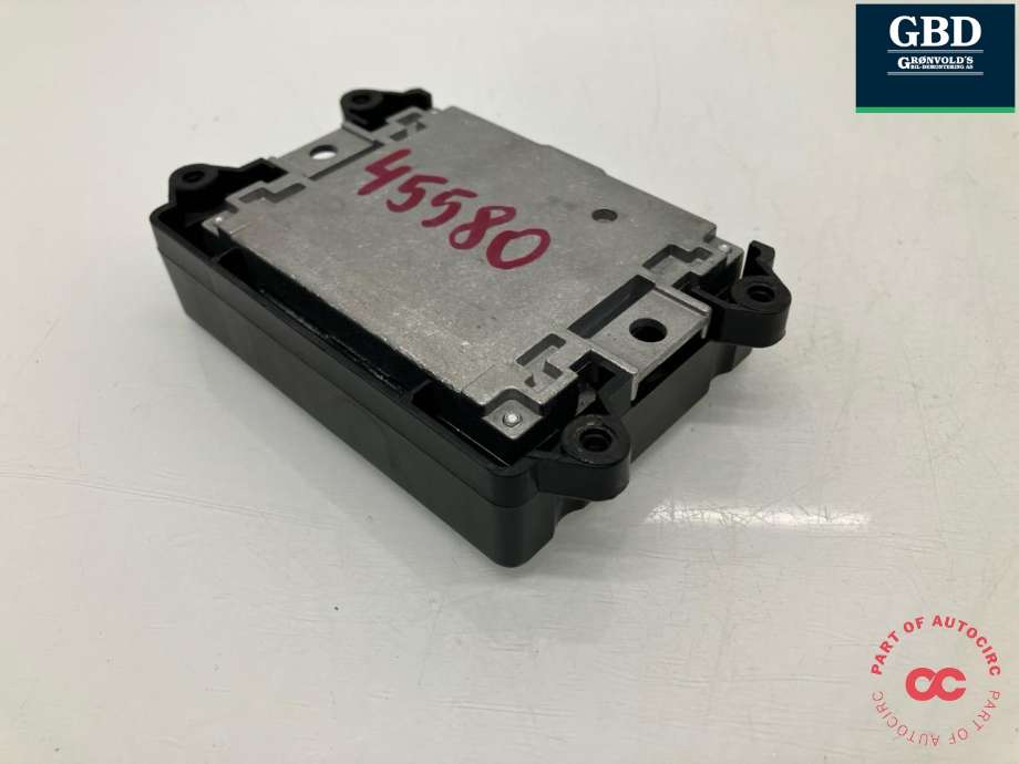 Antenne forsterker til Audi A3 2016-2020 (Type III, Fase 2)  (4M0 035 504|4N0 035 446|)