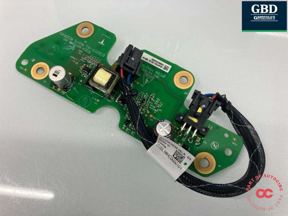 Styreenhet batteri elbil (BMS - Battery Management System) til Tesla Model S 2016-2021 (Fase 2)  (1042703-01-G|)
