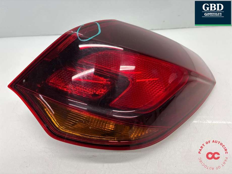 Baklykt høyre ytre til Opel Astra J 2010-2015 (13319948|)