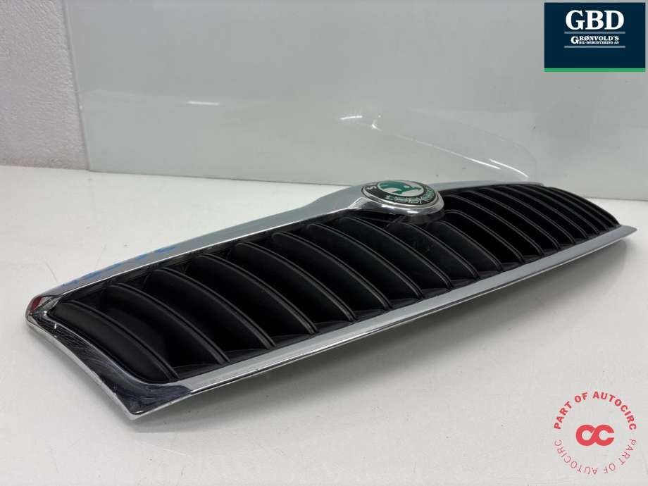Grill til Škoda Octavia 2013-2016 (Type III, Fase 1) (1Z0 853 668 A|1Z0 853 651 C|)