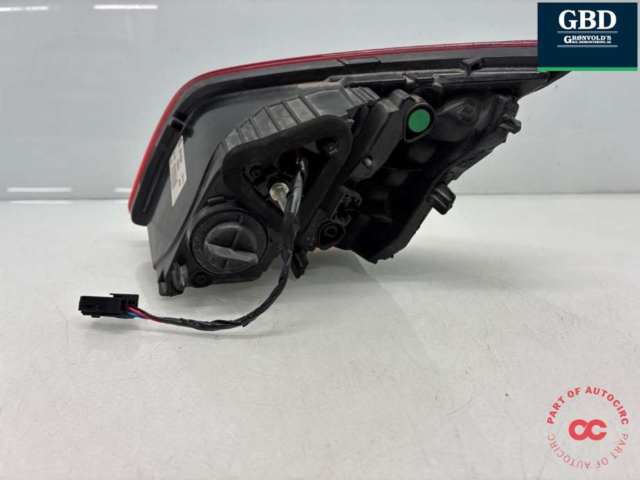 Baklykt venstre indre til Peugeot 308 2013-2021 (Type II) (96 778 183 80|)