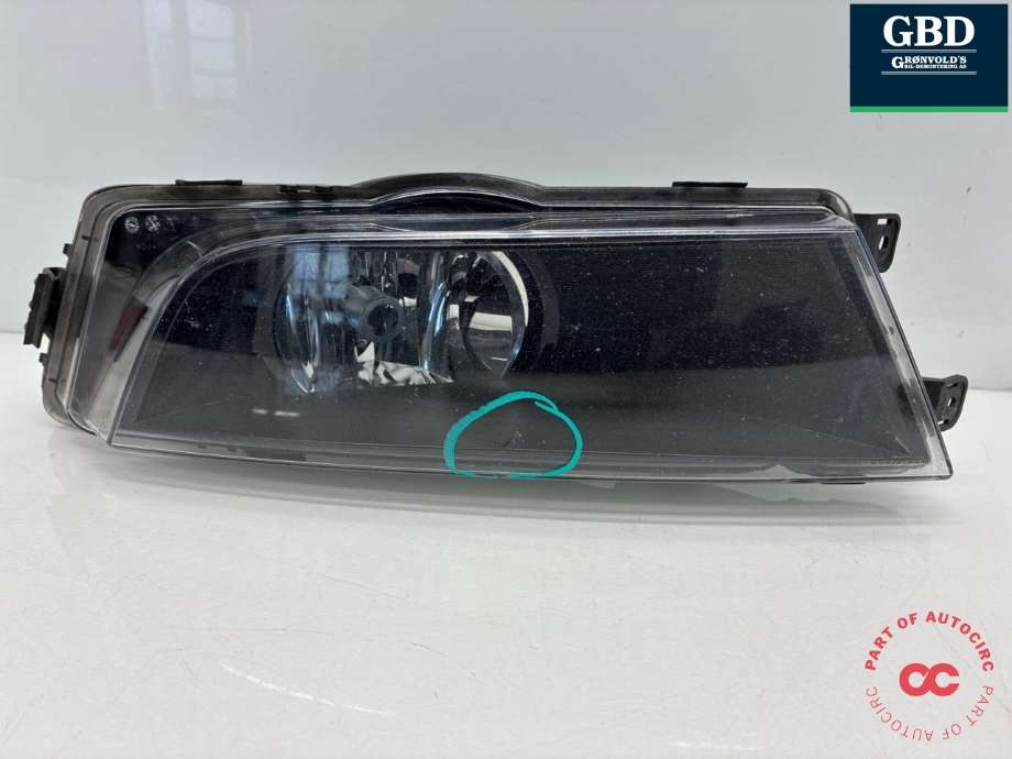 Tåkelykt venstre foran til Škoda Octavia 2013-2016 (Type III, Fase 1) (5E0 941 701 E|5E0 941 701 C|5EO 941 699 C)