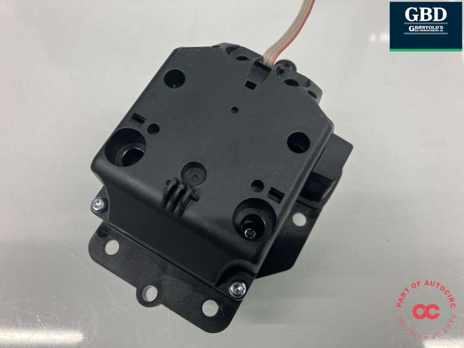 Bilstereo navigasjon betjeningspanel til Mercedes GLK 2008-2015 (X204) (X204) (A 204 870 95 58|A 204 870 96 58|A 204 902 05 01)