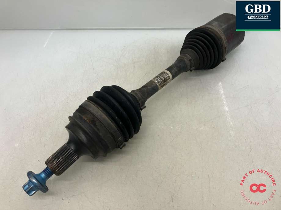 Drivaksel høyre foran, diesel/automat til Mercedes GLK, 2008-2015 (X204) (X204) (A 204 330 16 00)