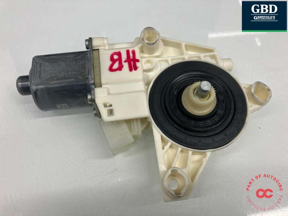 Ruteheis, kun motor, høyre bak til Mercedes GLK 2008-2015 (X204) (X204) (A 204 820 06 42|0 130 822 504|)
