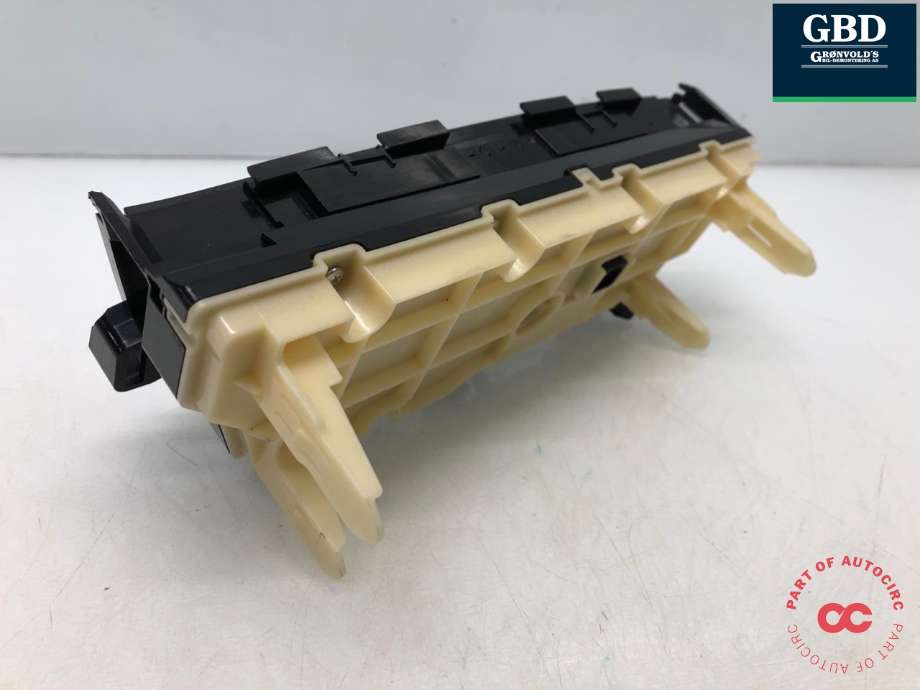 Varmeapparat betjening til Toyota Prius 2009-2016 (Type III) (COMBI) (COMBI) (5590047020|)