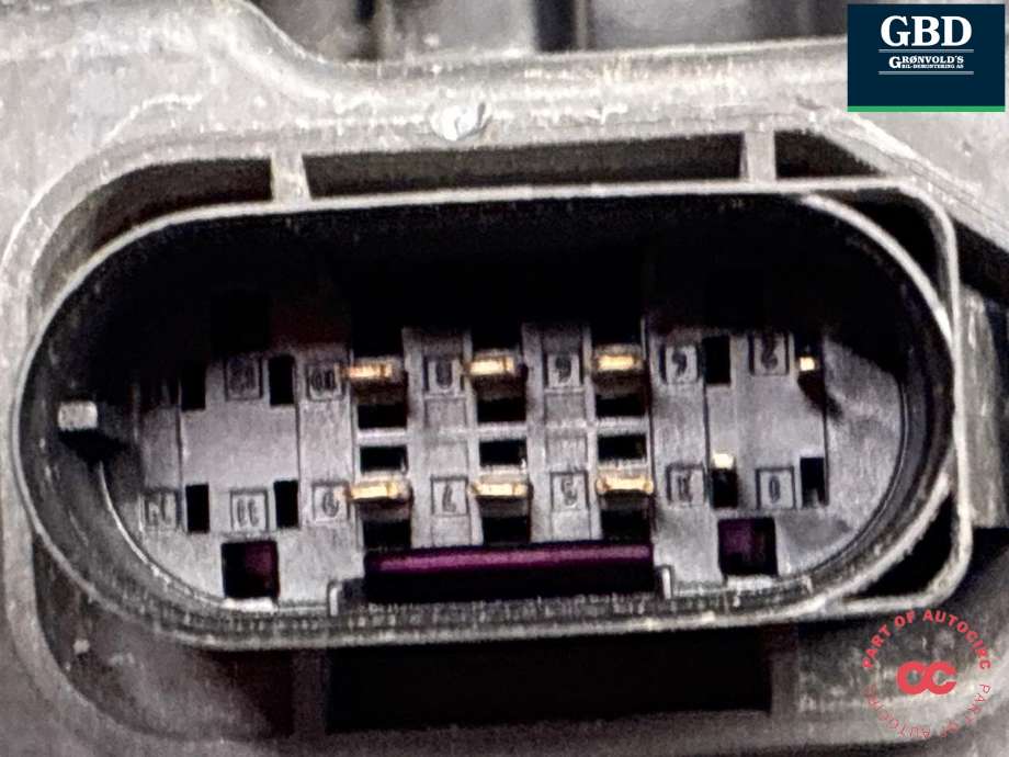 Frontlykt høyre halogen til Mercedes E-Klasse 2009-2013 (Fase 1) (W212) (W212) (A 212 820 82 61|A 212 820 02 61|)