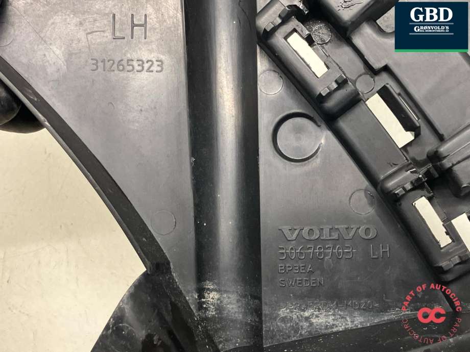 Støtfanger bak feste til Volvo XC70 2008-2013 (Type II, Fase 1)  (31265321|31265323|)