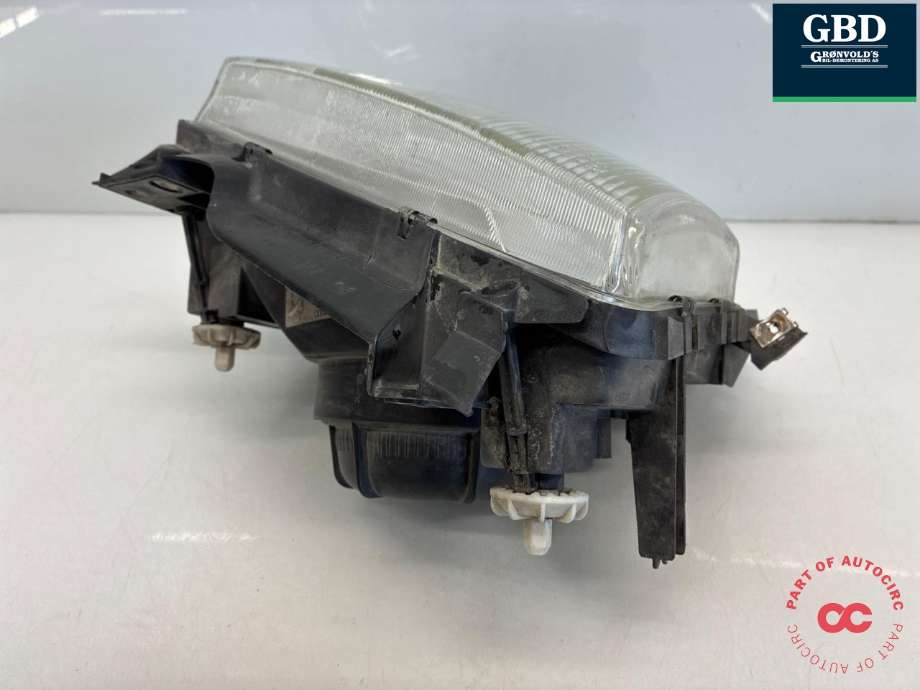 Frontlykt høyre halogen til VW Transporter / Caravelle 1990-2003 (T4) (T4) (VALEO|7D2 941 010 K|701 941 010 K|)