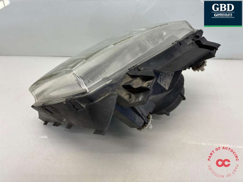 Frontlykt høyre halogen til VW Transporter / Caravelle 1990-2003 (T4) (T4) (VALEO|7D2 941 010 K|701 941 010 K|)