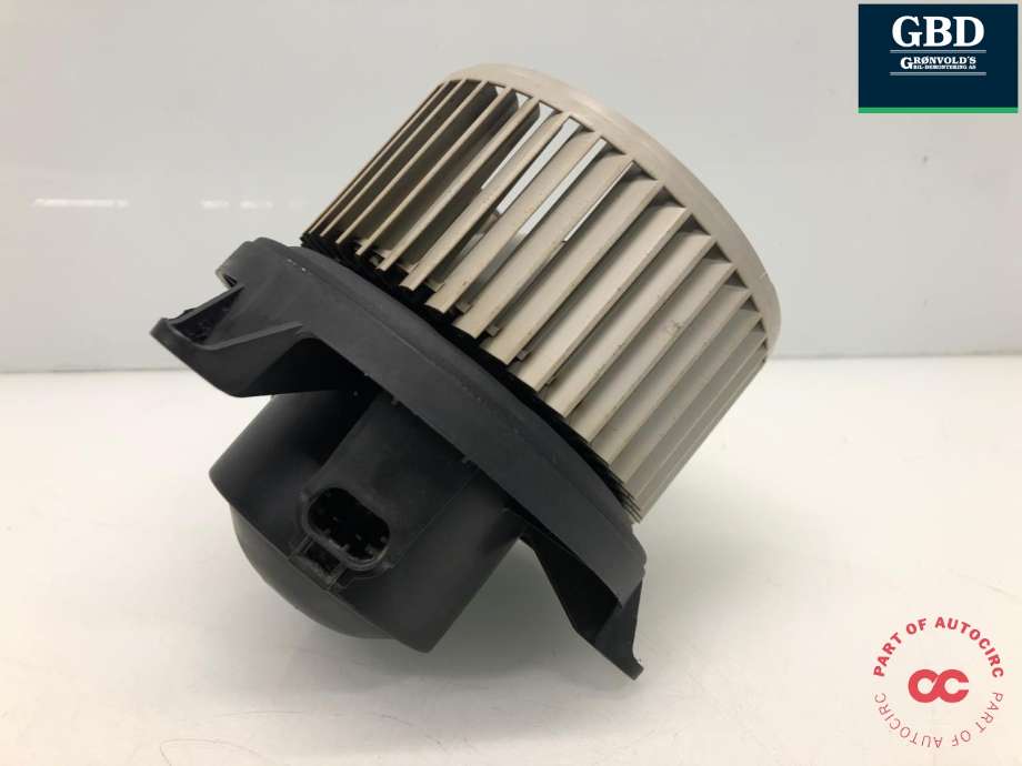 Varmeapparat motor til Nissan Navara 2010-2015 (Fase 2) (D40) (D40) (27226EA01A|VP7NEH-198050-AA|)