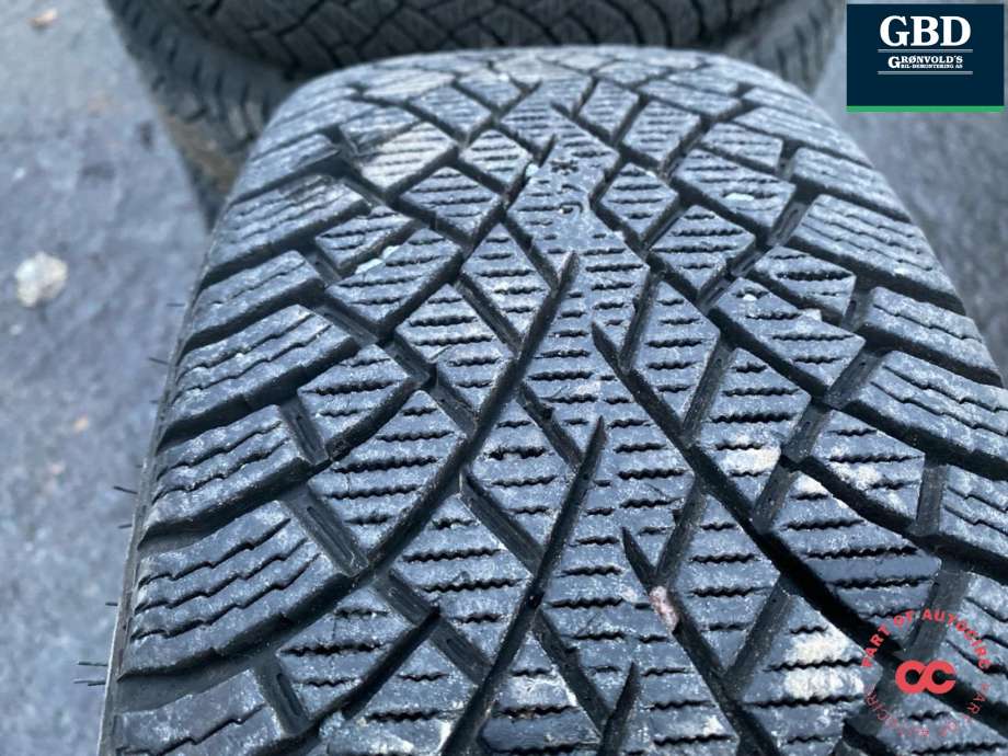 Hjulsett aluminium vinter til Toyota Yaris 2020-->> (Type IV)  (NOKIAN|HAKKAPELLITA|185-65-15      6|1 MM |  PROD 1222|6JX15 ET45)