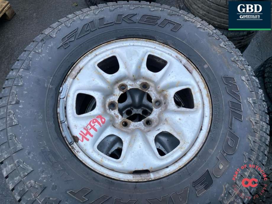 Hjulsett stål sommer til Toyota Hilux 2006-2011 (FALKEN|WILDPEAK HELÅRSDEKK | 265-70-16|6|7 MM PROD 2222|)