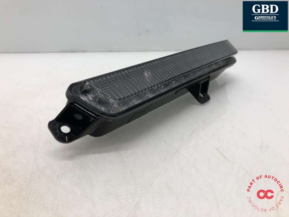 Baklykt midtre til Opel Astra L 2022-->>  (98 395 799 80|9102002132|3202002132)