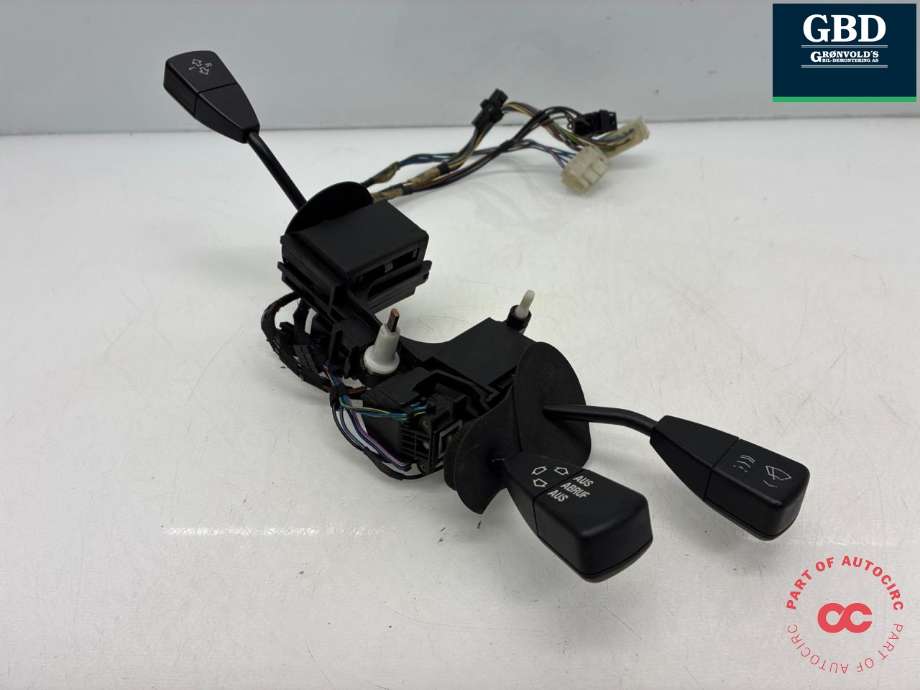 Bryter combi til BMW 5-Serie 1988-1996 (E34) (E34) (61 31 8 350 983|61 31 1 388 487| 61 31 1 388 470|)