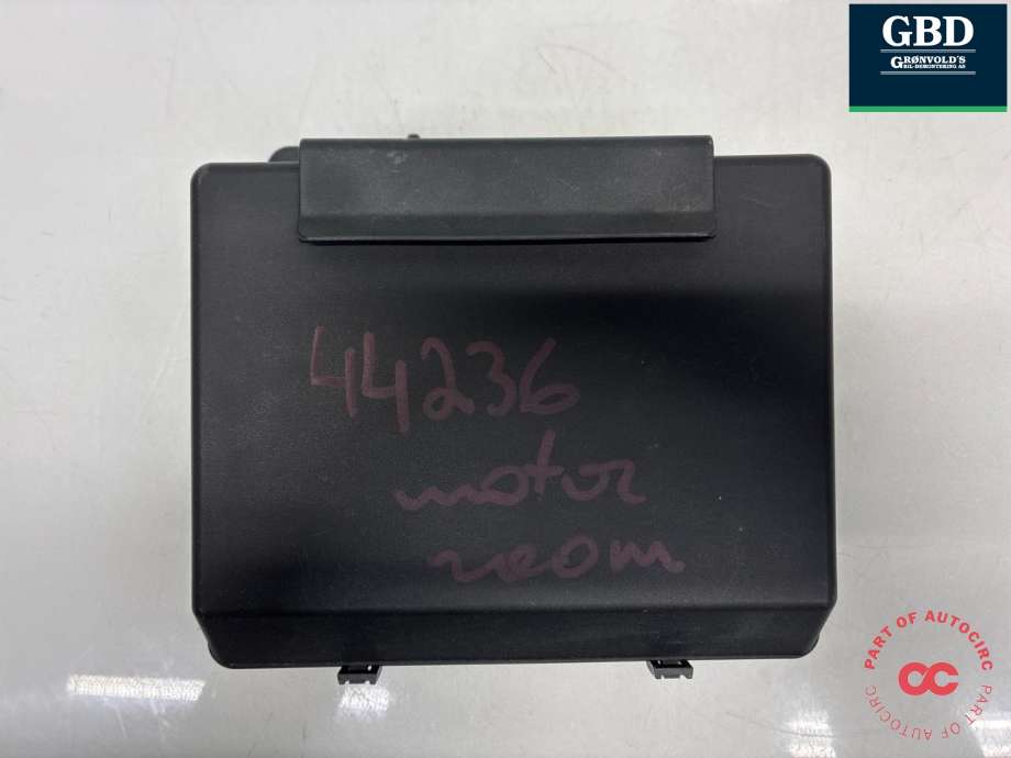 Sikringsboks motorrom til BMW 5-Serie 1988-1996 (E34) (E34) (61 13 1 379 991|)