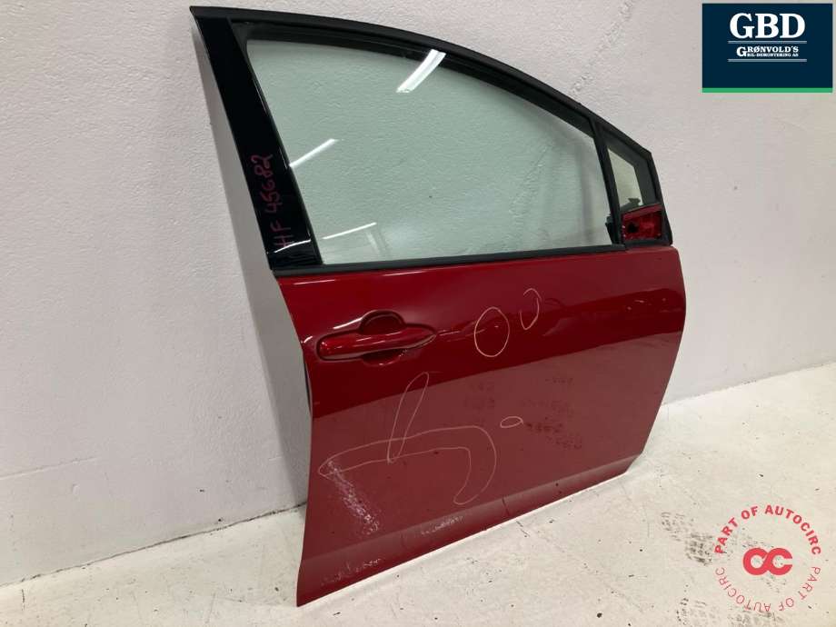 Dør høyre foran til Toyota Prius 2016-2023 (Type IV) (combi) (combi) (6700147153|)