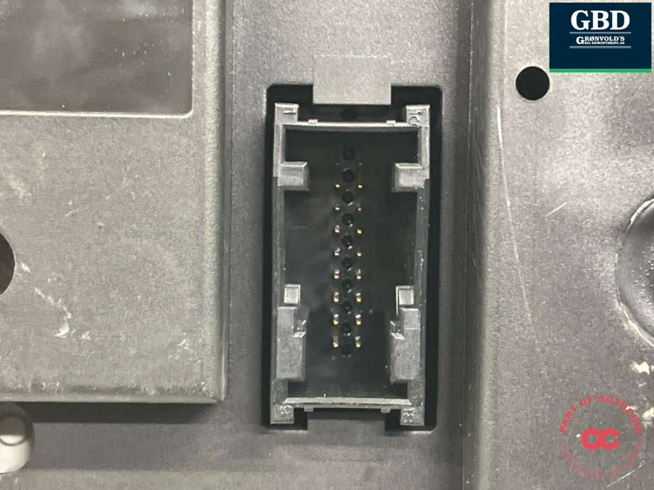 Instrumentpanel til BMW 1-Serie 2004-2011 (E81/E82/E87/E88) (E81/E82/E87/E88) (62 10 9 283 801|9 220 949-01|)