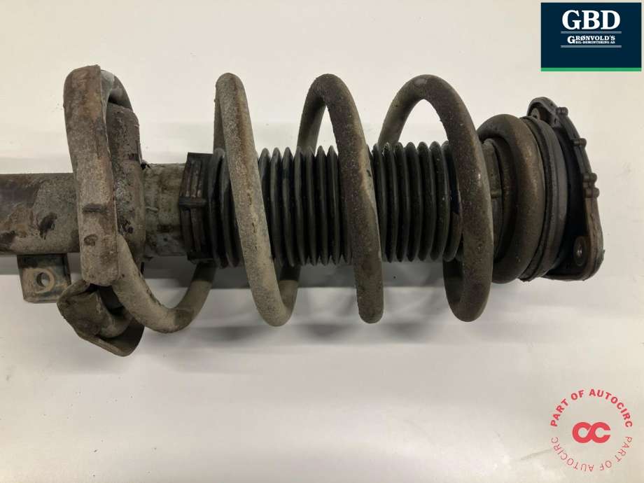 Fjærbein venstre foran til Ford Kuga 2008-2012 (Type I)  (1683582|8V41-18K001-FA|)