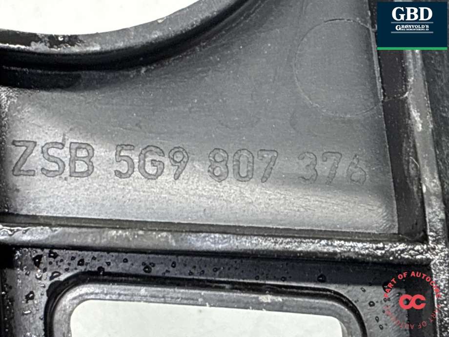 Støtfanger bak feste til VW Golf VII 2012-2017 (Fase 1)  (5G9 807 376|)
