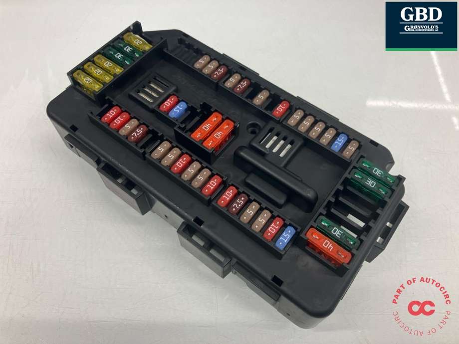 Sikringsboks motorrom til BMW 3-Serie 2012-2018 (F30/F31/F34) (F30/F31/F34) (61 14 9 224 866|9 224 879|792378)