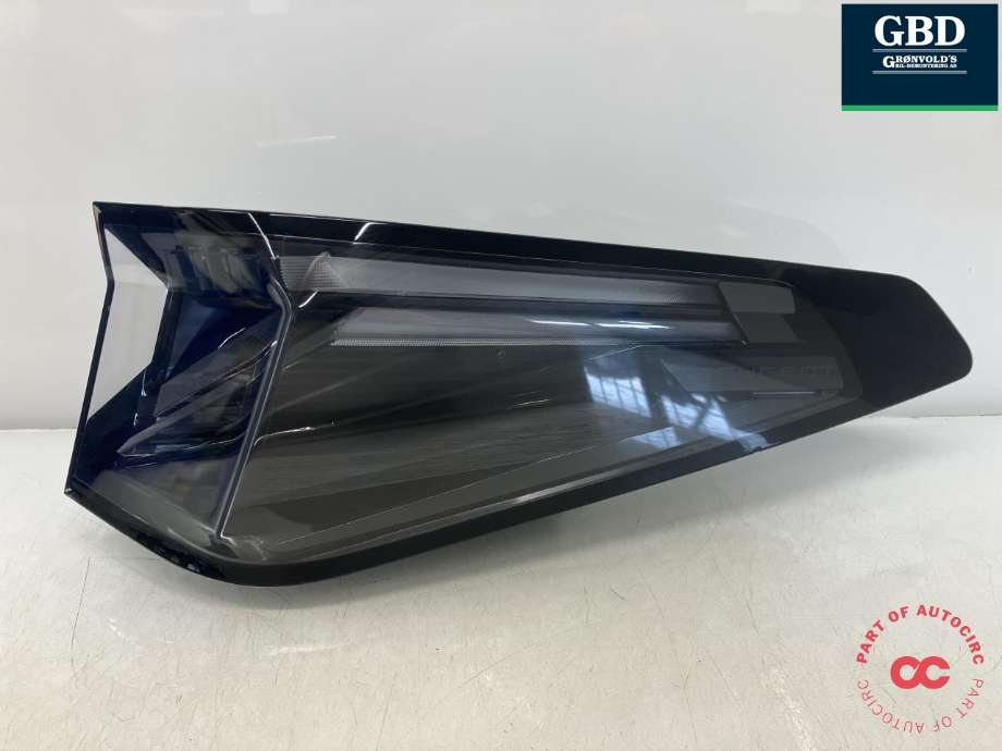 Baklykt høyre ytre til Peugeot e-3008, 2023-->> (98 421 023 80)