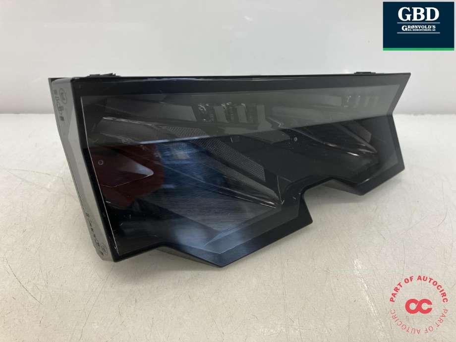 Baklykt venstre indre til Peugeot e-3008 2023-->>  (98 421 500 80|)