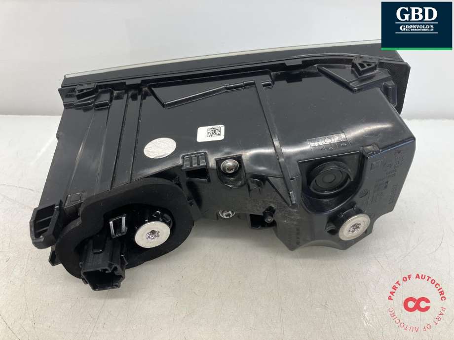 Baklykt venstre indre til Peugeot e-3008 2023-->>  (98 421 500 80|)