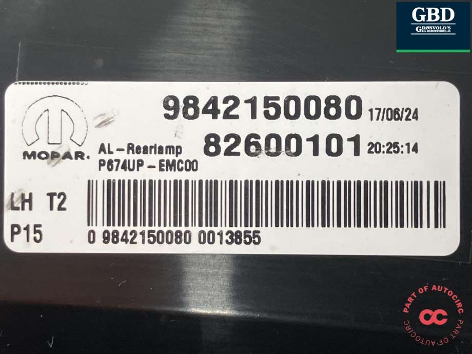 Baklykt venstre indre til Peugeot e-3008 2023-->>  (98 421 500 80|)