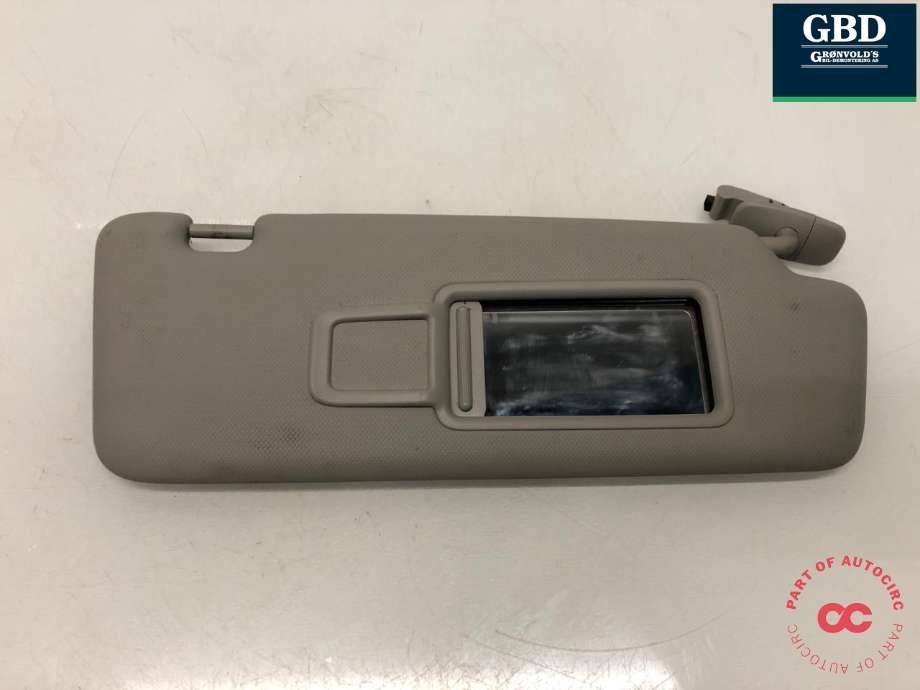 Solskjerm høyre til Audi Q5, 2008-2012 (Type I, Fase 1)  (8K0 857 552 AF)